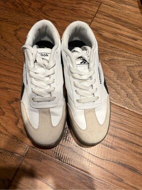 Reebok Women’s Classic White & Beige Leather Sneakers
